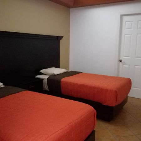 Hotel Y Plaza Jalpan Luaran gambar