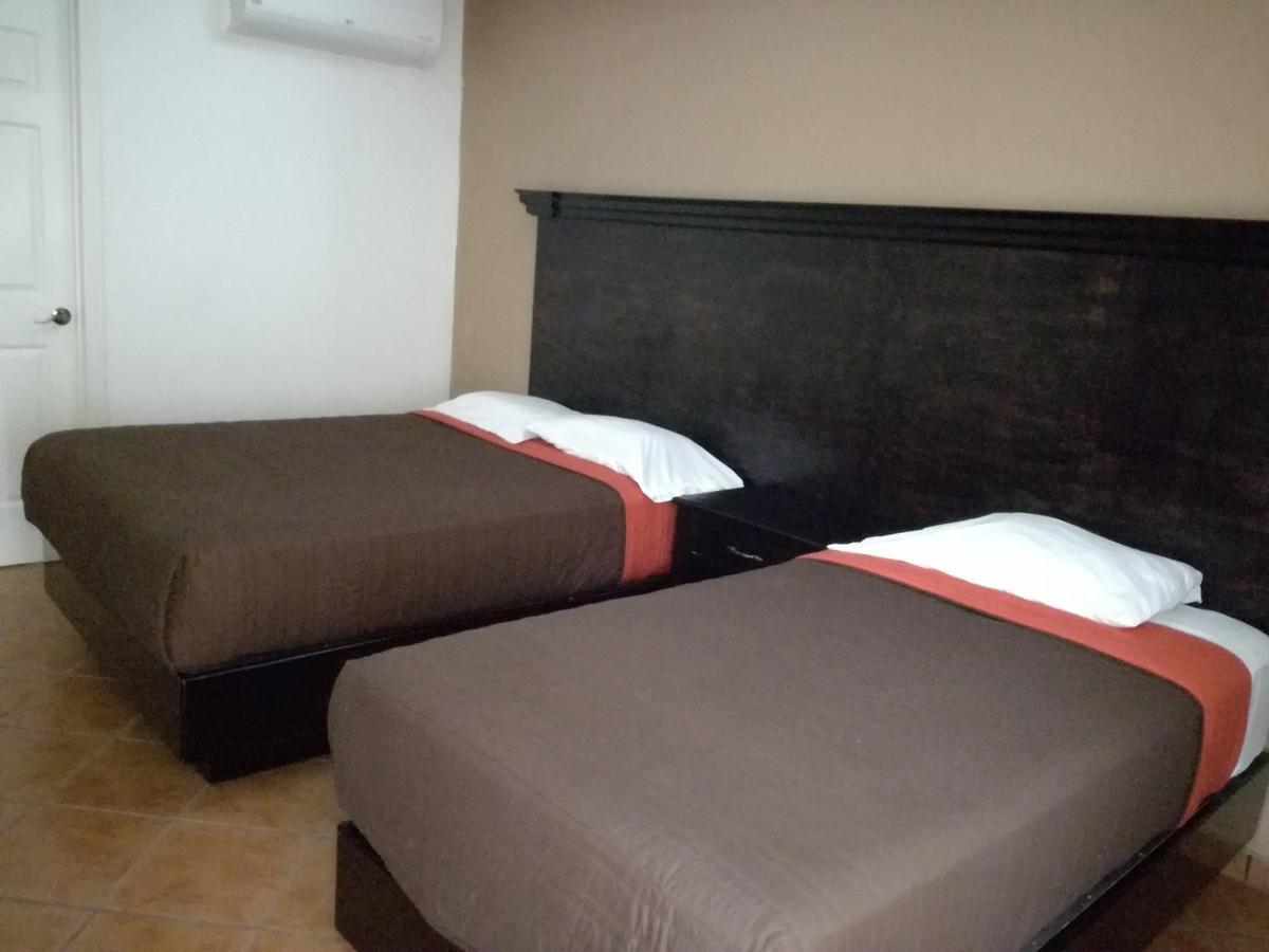 Hotel Y Plaza Jalpan Luaran gambar